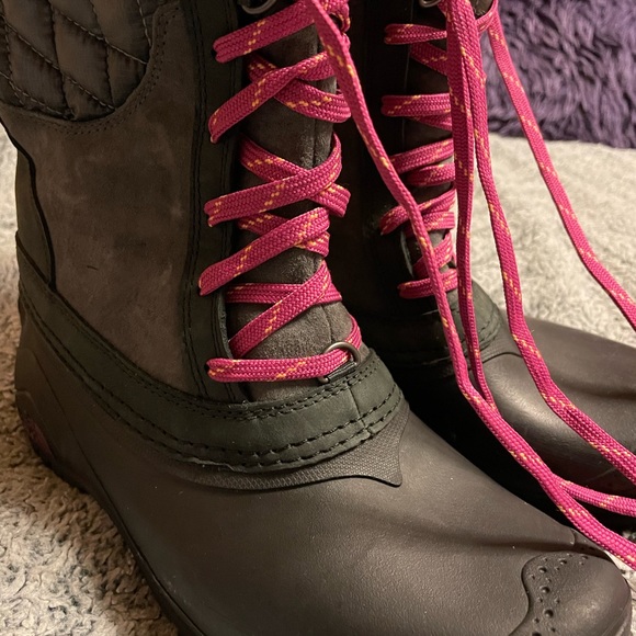 Lace up boots winter ❄️ boots🍁🍁🍁 - Picture 2 of 4